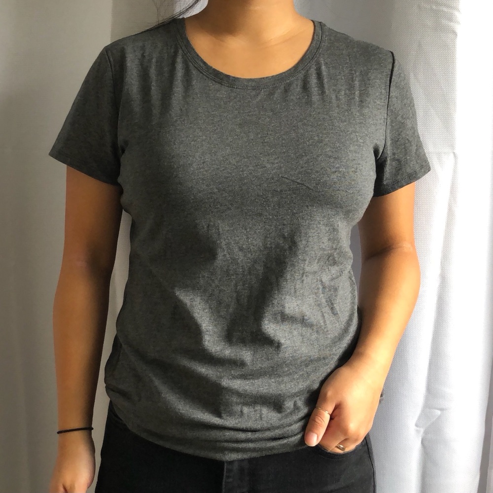 Grey Banana Republic T-Shirt